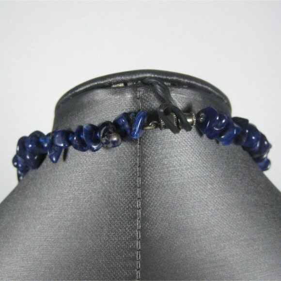 Lapis Lazuli Stone Chip Necklace Beaded 22 inch Vintage Strand Hand Knotted - Picture 6 of 6